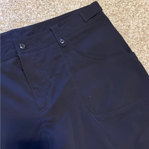 Lucy Medium Shorts - Picture 3 of 3